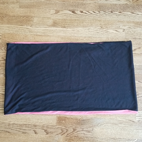 Ultra Soft Thin Reversible Infinity Scarf ♾ Coral to Black ❤ Casual - Picture 3 of 4